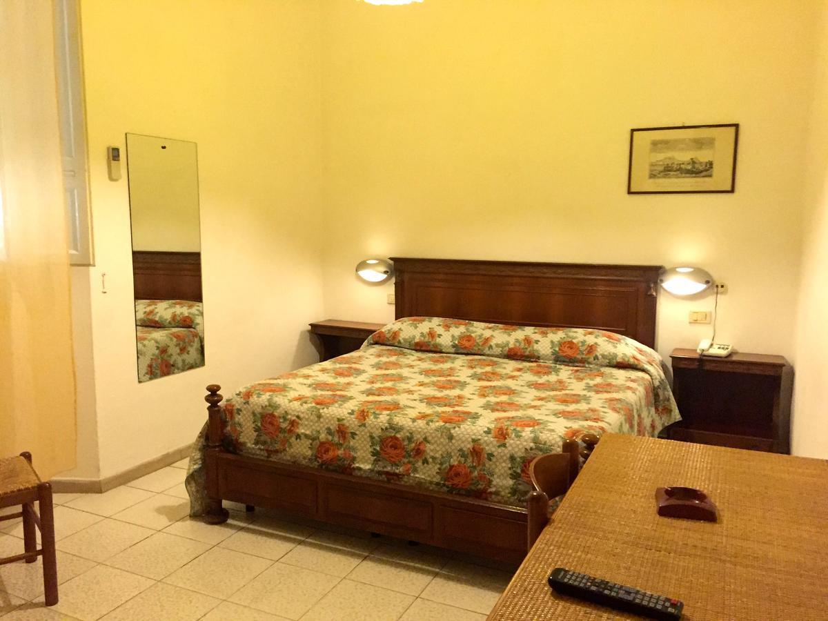 Albergo Ape Elbana Portoferraio Εξωτερικό φωτογραφία